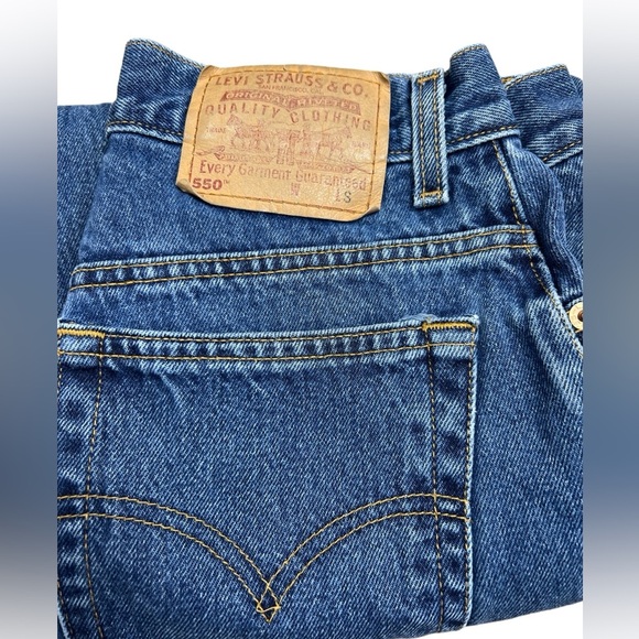 Levi’s Vintage 550 Relaxed Fit Tapered Leg Hugh Waisted Mom Jean - Picture 6 of 10